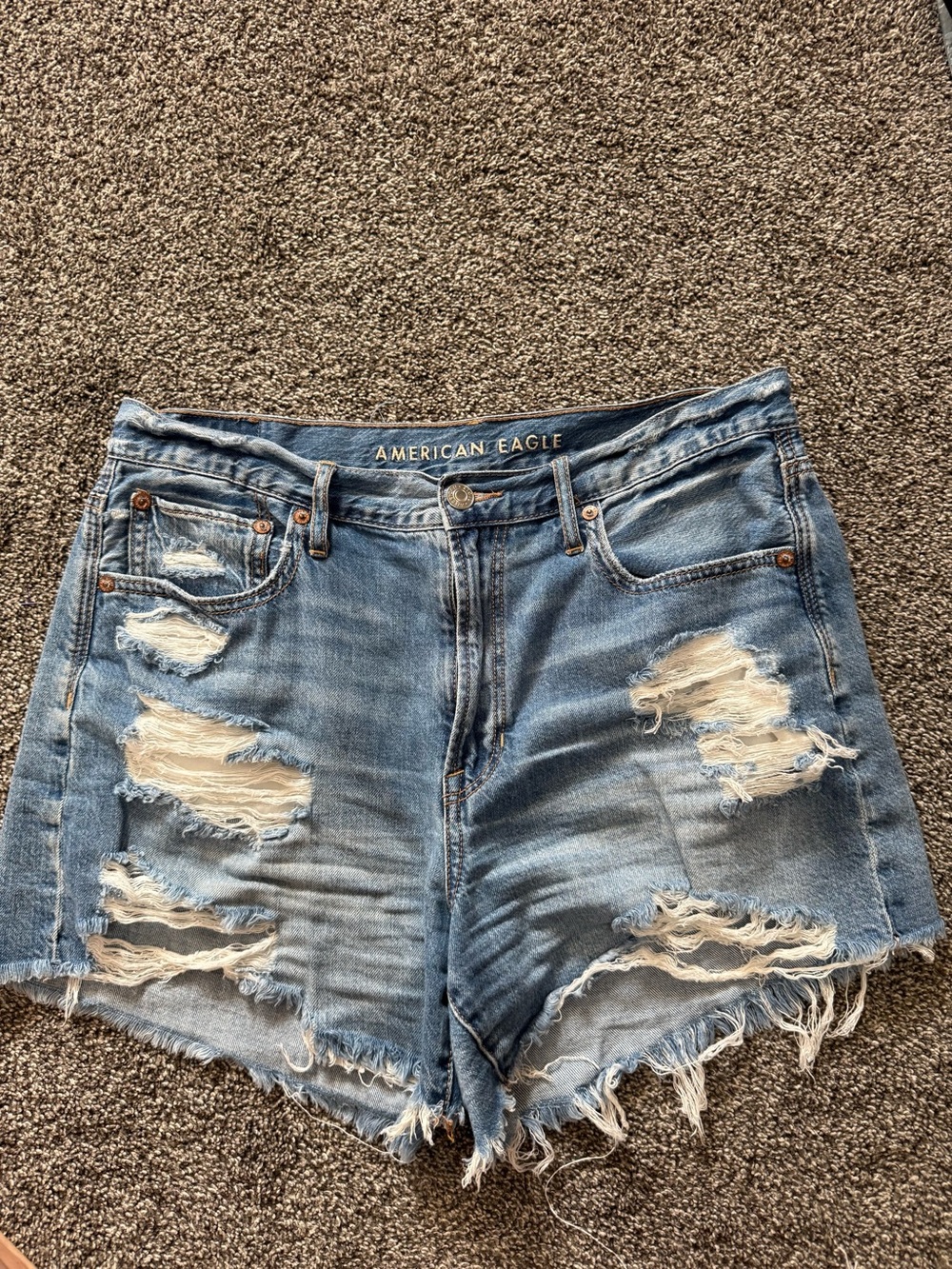 American Eagle 90d boyfriend shorts